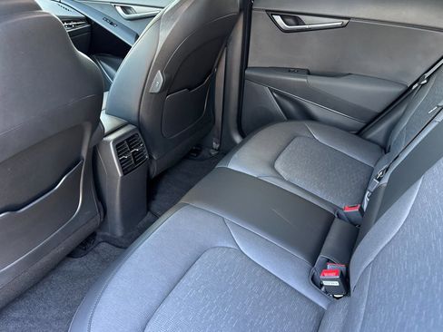 Used 2023 Kia Niro Wave FWD image 13