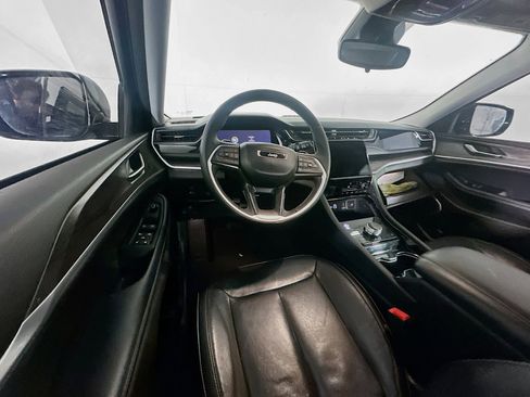 Used 2022 Jeep Grand Cherokee Limited 4xe image 18