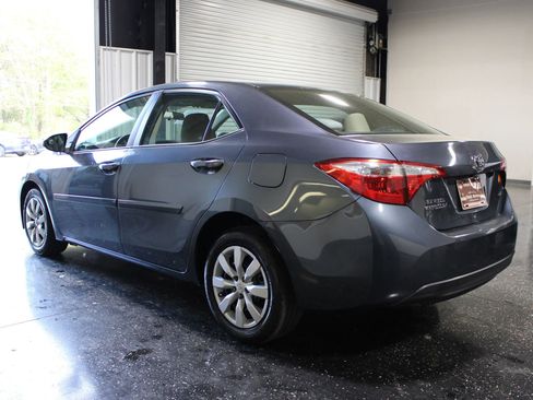 Used 2016 Toyota Corolla LE image 5