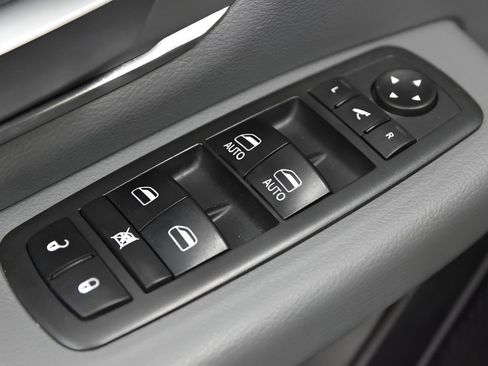 Used 2019 RAM 1500 Big Horn RWD image 18
