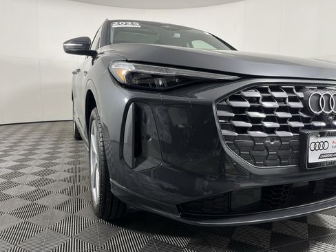 Used 2025 Audi Q5 Premium Plus w/ Premium Plus image 3