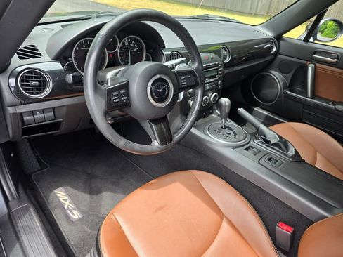 Used 2015 MAZDA MX-5 Miata Grand Touring w/ Premium Package RWD image 26