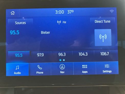 Used 2022 Ford Explorer XLT w/ Equipment Group 202A image 20