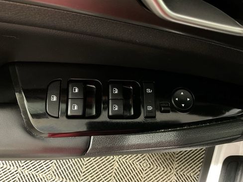 Used 2023 Kia Sportage EX image 19