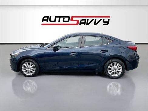 Used 2016 MAZDA MAZDA3 i Sport w/ Preferred Equipment Package image 4