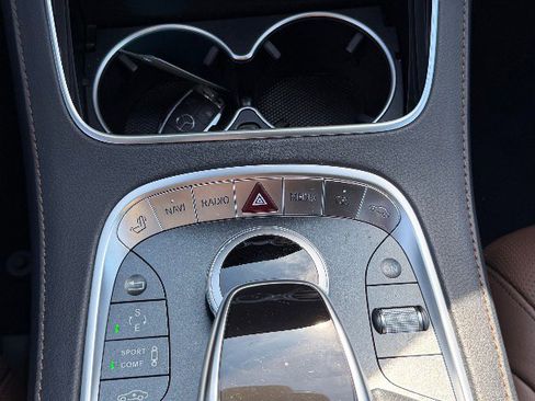 Used 2016 Mercedes-Benz S 550 4MATIC Sedan image 37