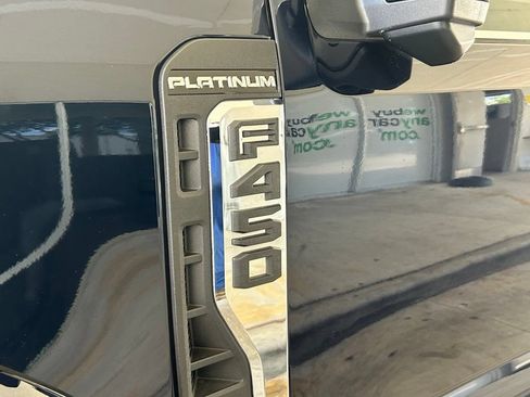 Used 2025 Ford F450 Platinum w/ Platinum Plus Package AWD/4WD image 17