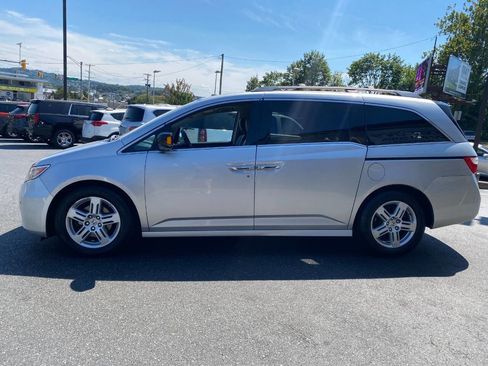 Used 2013 Honda Odyssey Touring Elite image 6