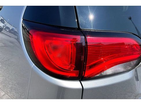 Certified 2019 Chrysler Pacifica Touring Plus FWD image 37