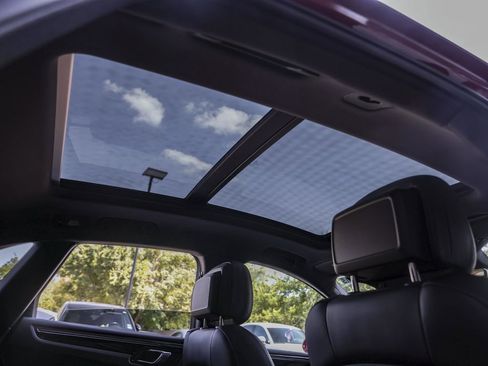 New 2026 Porsche Macan Turbo image 41