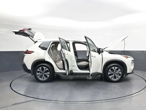 Used 2023 Nissan Rogue SV w/ SV Premium B Package FWD image 44