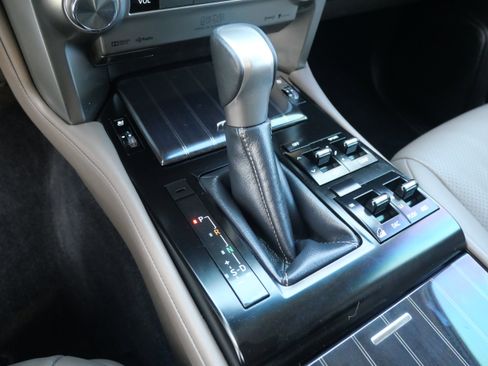 Certified 2021 Lexus GX 460 Luxury w/ Sport Design Package image 32