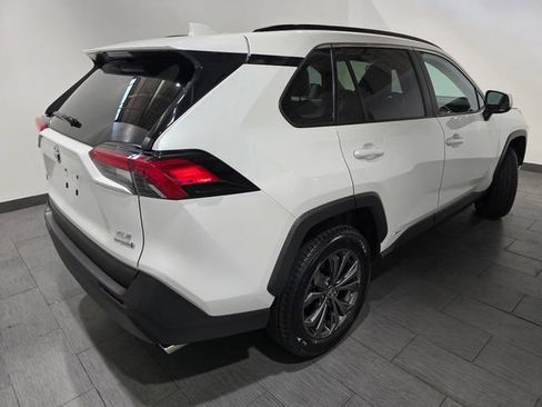 Used 2024 Toyota RAV4 XLE Premium AWD/4WD image 5