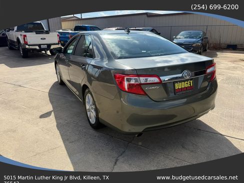 Used 2012 Toyota Camry XLE FWD image 7