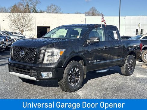Used 2019 Nissan Titan PRO-4X image 6