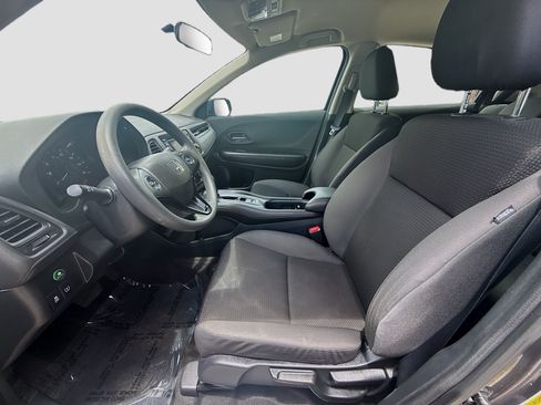 Used 2021 Honda HR-V LX image 18