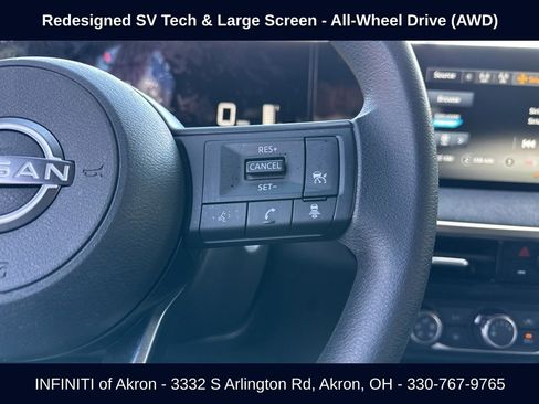 Used 2025 Nissan Kicks SV AWD/4WD image 4