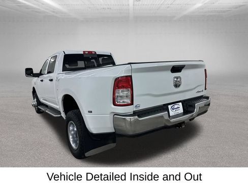 Used 2024 RAM 3500 Tradesman w/ Chrome Appearance Group AWD/4WD image 9
