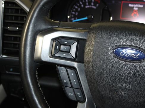 Certified 2020 Ford Expedition Platinum image 16