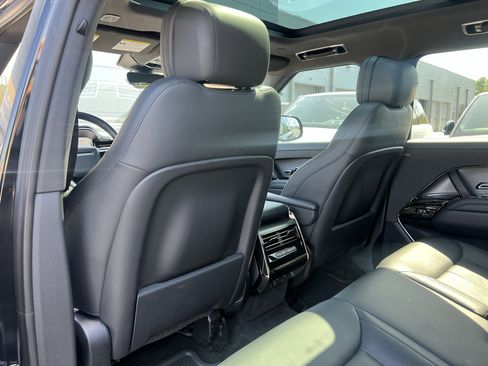 Used 2024 Land Rover Range Rover Sport SE AWD/4WD image 33