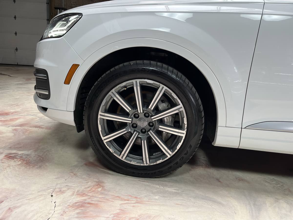 Used 2018 Audi Q7 3.0T Prestige w/ Prestige Package AWD/4WD image 37
