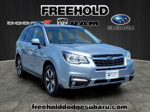 Used 2018 Subaru Forester 2.5i Premium AWD/4WD image 1