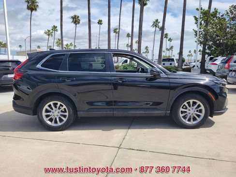 Used 2023 Honda CR-V EX image 3