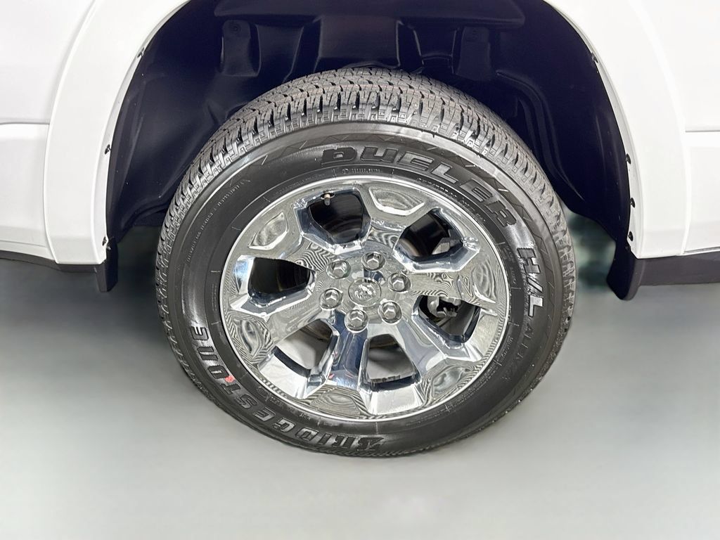 Used 2025 RAM 1500 Big Horn AWD/4WD image 33