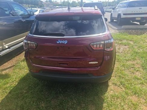 Used 2021 Jeep Compass Latitude w/ Convenience Group FWD image 4
