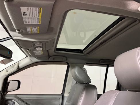 Used 2019 Nissan Frontier SL image 33