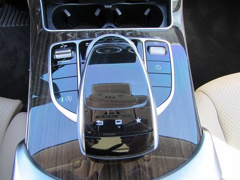 Used 2016 Mercedes-Benz C 300 C 300 w/ Multimedia Package image 21