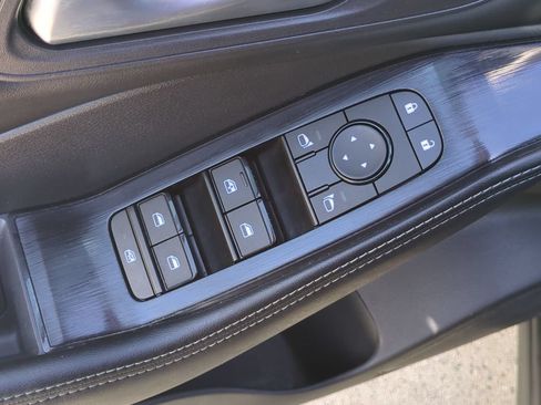 Used 2024 Nissan Rogue SV AWD/4WD image 14