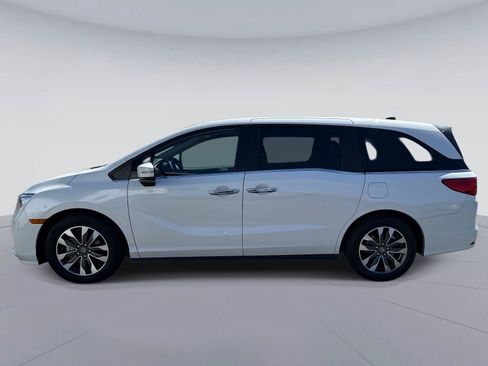 Certified 2024 Honda Odyssey EX-L image 7