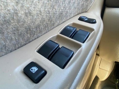 Used 2002 MAZDA 626 image 9