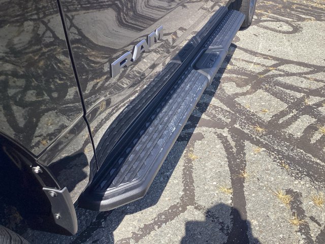 New 2026 RAM 1500 Express AWD/4WD image 18