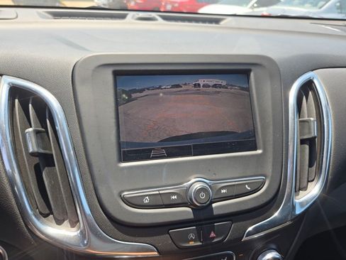 Used 2022 Chevrolet Equinox LT FWD image 14