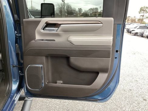 Used 2024 Chevrolet Silverado 2500 LT w/ All Star Edition image 6