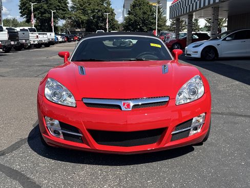 Used 2007 Saturn Sky Red Line w/ Premium Trim Pkg image 2