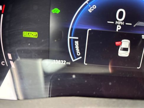Used 2025 Toyota Camry LE FWD image 16