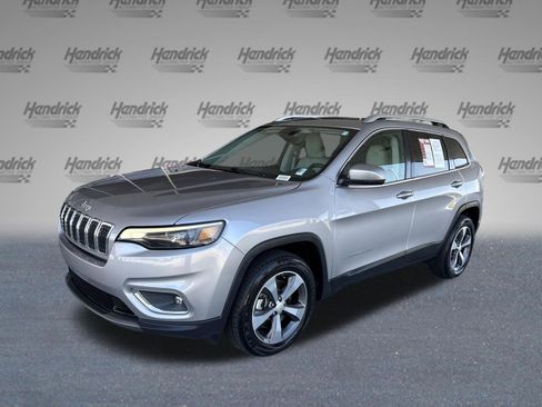 Used 2019 Jeep Cherokee Limited AWD/4WD image 4