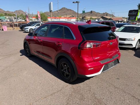 Used 2017 Kia Niro LX FWD image 7