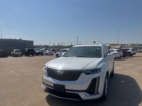 Used 2021 Cadillac XT6 Luxury image 6