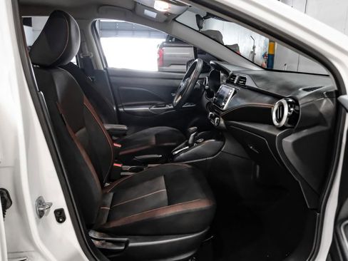 Used 2020 Nissan Versa SR w/ Convenience Package FWD image 30