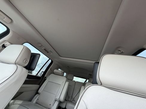 Used 2021 GMC Yukon XL Denali w/ Denali Premium Package RWD image 34