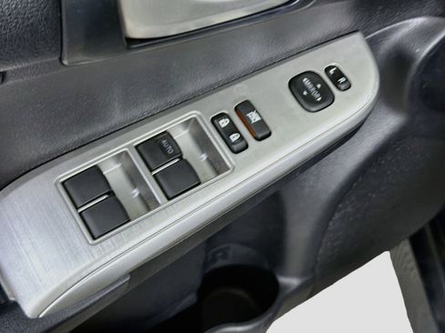 Used 2014 Toyota Camry SE FWD image 15