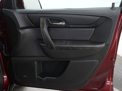 Used 2017 GMC Acadia Limited SLT AWD/4WD image 14