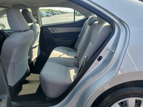 Used 2014 Toyota Corolla LE FWD image 12