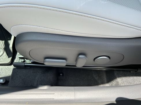 New 2026 Hyundai Kona Limited FWD image 25