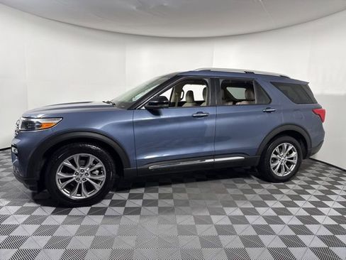 Used 2021 Ford Explorer Limited w/ Equipment Group 301A image 14