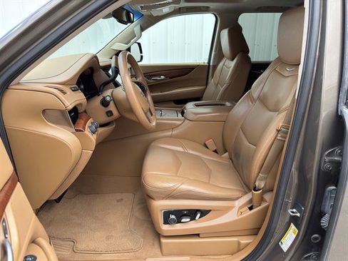 Certified 2016 Cadillac Escalade Platinum AWD/4WD image 19